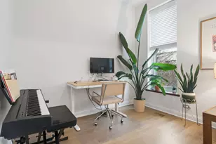 1667 N Bissell St, Chicago, IL 60614 - Photo 10