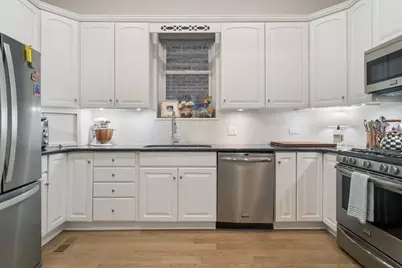 1667 N Bissell Street #2, Chicago, IL 60614 - Photo 8