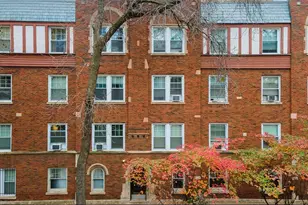 1056 W Lill Ave, Chicago, IL 60614 - Photo 2