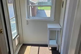 494 N Ellsworth Ave, Villa Park, IL 60181 - Photo 2