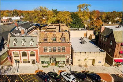 733 Elm Street #302, Winnetka, IL 60093 - Photo 2