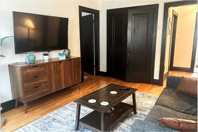 1911 W Larchmont Avenue #3A, Chicago, IL 60613 - Photo 8