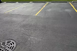 15723 Peggy Ln, Oak Forest, IL 60452 - Photo 12