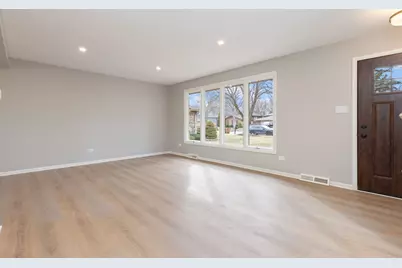 8518 Candlelight West Drive, Willow Springs, IL 60480 - Photo 2