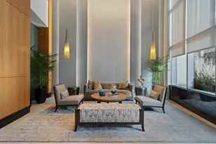 100 E 14th St, Chicago, IL 60605 - Photo 2