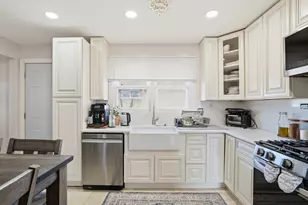 10459 S 81st Ave, Palos Hills, IL 60465 - Photo 4