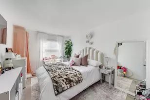 595 East Ave, Streamwood, IL 60107 - Photo 18