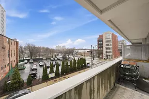 50 E 16th St, Chicago, IL 60616 - Photo 18