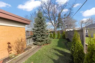 2345 Boeger Ave, Westchester, IL 60154 - Photo 22