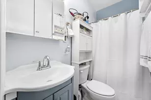 7404 N Oakley Ave, Chicago, IL 60645 - Photo 10