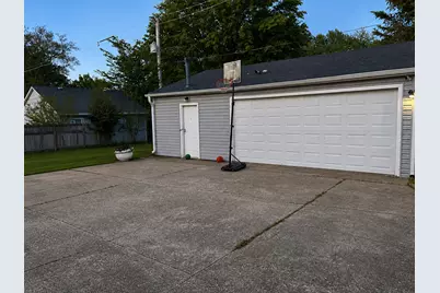 21707 Cynthia Avenue, Sauk Village, IL 60411 - Photo 14