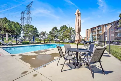 725 W Huntington Commons Road #416, Mount Prospect, IL 60056 - Photo 20