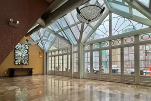 111 E Chestnut St, Chicago, IL 60611 - Photo 22