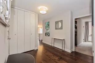 111 E Chestnut St, Chicago, IL 60611 - Photo 14