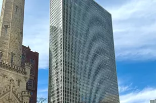 111 E Chestnut St, Chicago, IL 60611 - Photo 32