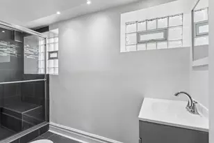 7914 S Champlain Ave, Chicago, IL 60619 - Photo 18