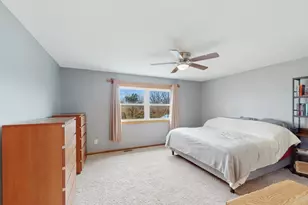 1108 Almond Dr, Aurora, IL 60506 - Photo 14