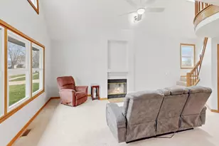 1108 Almond Dr, Aurora, IL 60506 - Photo 6