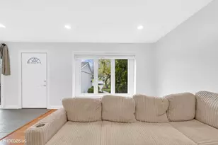 211 Edgewater Dr, Bloomingdale, IL 60108 - Photo 20