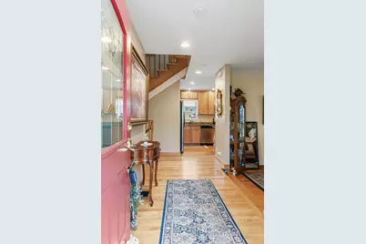 9226 Kilbourn Avenue, Skokie, IL 60076 - Photo 4