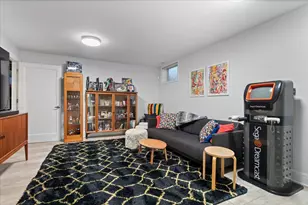 1733 N Troy St, Chicago, IL 60647 - Photo 32