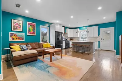 1733 N Troy Street, Chicago, IL 60647 - Photo 2