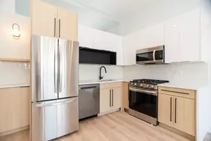 2042 W Irving Park Rd, Chicago, IL 60618 - Photo 2