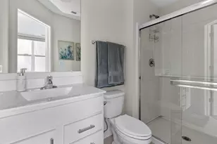 2213 Venture Dr, Schaumburg, IL 60173 - Photo 18