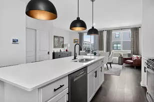 2213 Venture Dr, Schaumburg, IL 60173 - Photo 6