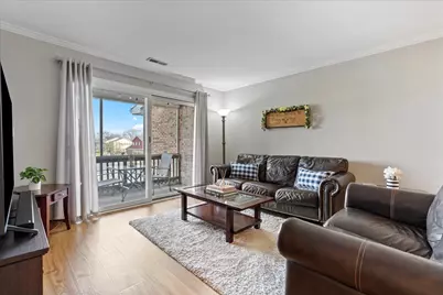 7215 Willow Way Lane #10C, Willowbrook, IL 60527 - Photo 4