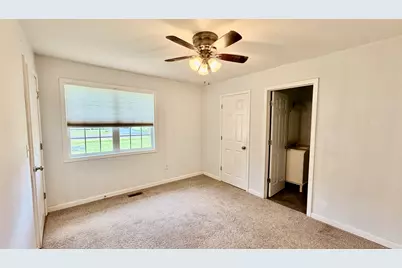 39 Ridge Road, Centralia, IL 62801 - Photo 8