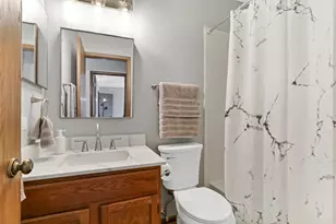 1435 Orleans Dr, Mundelein, IL 60060 - Photo 20