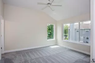 305 W Applegate Ct, Round Lake, IL 60073 - Photo 22