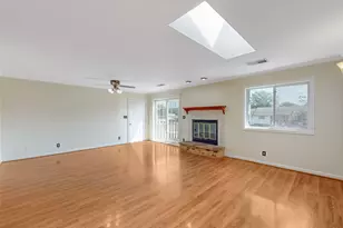 1545 W Stonehenge Dr, Sycamore, IL 60178 - Photo 4