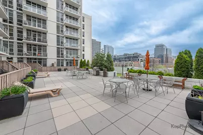 901 W Madison Street #403, Chicago, IL 60607 - Photo 32