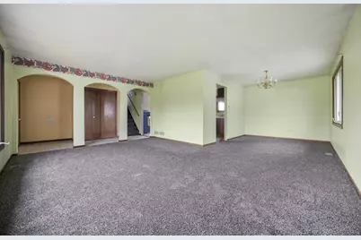 5916 W 127th Street, Alsip, IL 60803 - Photo 6