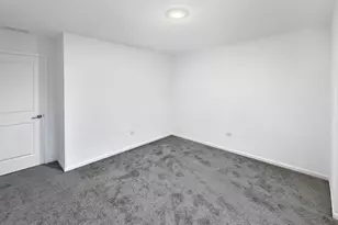 1135 White Oak Cir, Crystal Lake, IL 60012 - Photo 16