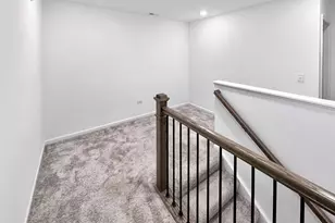 1135 White Oak Cir, Crystal Lake, IL 60012 - Photo 10