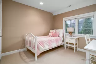 249 E Sheridan Pl, Lake Bluff, IL 60044 - Photo 28