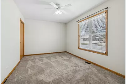 225 Morrow Street #D, Somonauk, IL 60552 - Photo 16