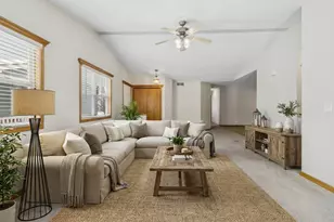 225 Morrow St, Somonauk, IL 60552 - Photo 6
