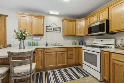 225 Morrow Street #D, Somonauk, IL 60552 - Photo 10