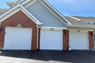 258 Odlum Ct, Schaumburg, IL 60194 - Photo 2