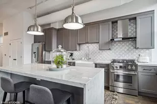 812 W Van Buren St, Chicago, IL 60607 - Photo 8