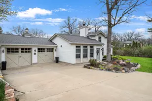 10 Deerpath Ln, Palos Park, IL 60464 - Photo 4