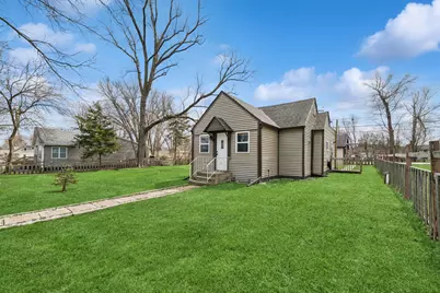 5313 Cleveland Drive, McHenry, IL 60050 - Photo 1