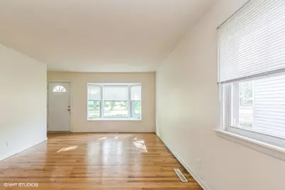 17948 Wentworth Avenue, Lansing, IL 60438 - Photo 2