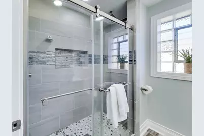 8407 N Olcott Avenue, Niles, IL 60714 - Photo 18