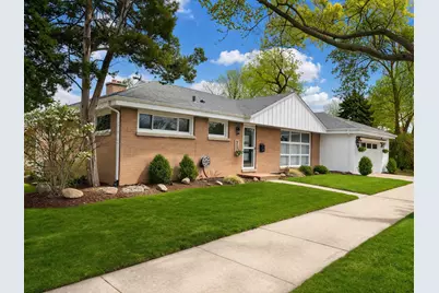 6803 N Keeler Avenue, Lincolnwood, IL 60712 - Photo 2