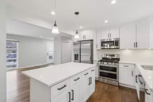 6803 N Keeler Ave, Lincolnwood, IL 60712 - Photo 8